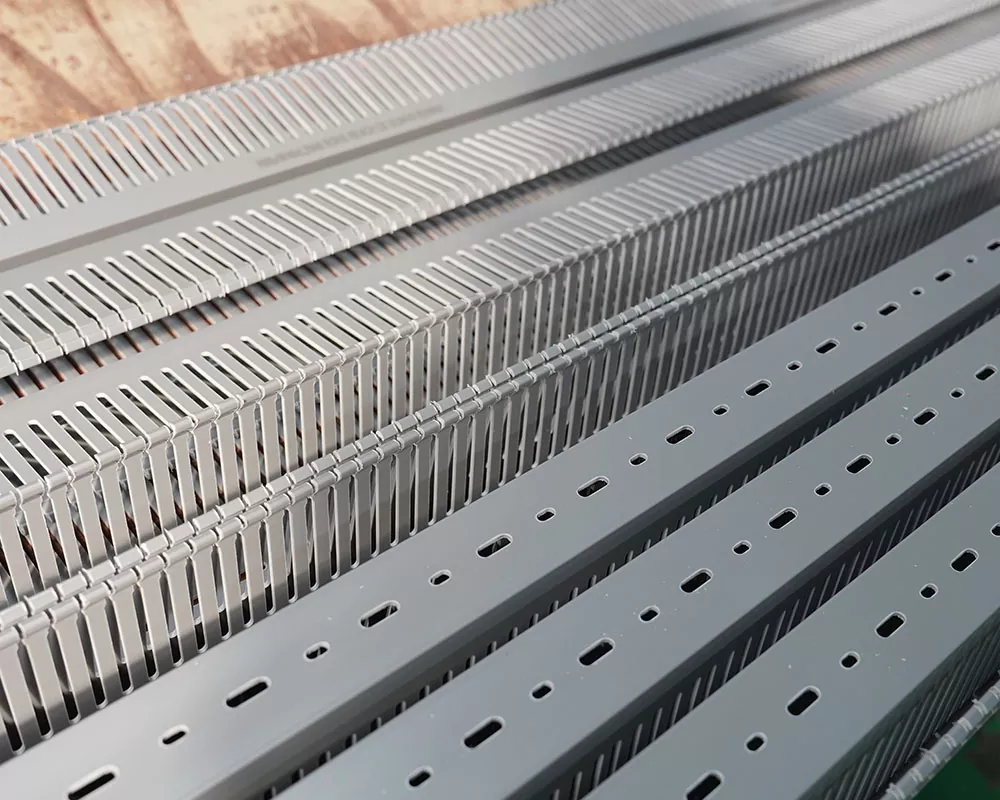 Ποιο είναι το εύρος αντίστασης θερμοκρασίας του δίσκου καλωδίων επιβραδυντικού φλόγας PVC μέσα στο ερμάριο διανομής;